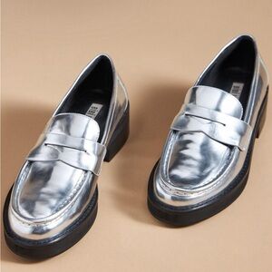 Anthropologie Bibi Lou Jaya Metallic Silver Loafers 39